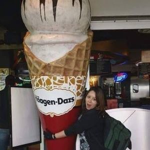 Meet your Posher, Crystal